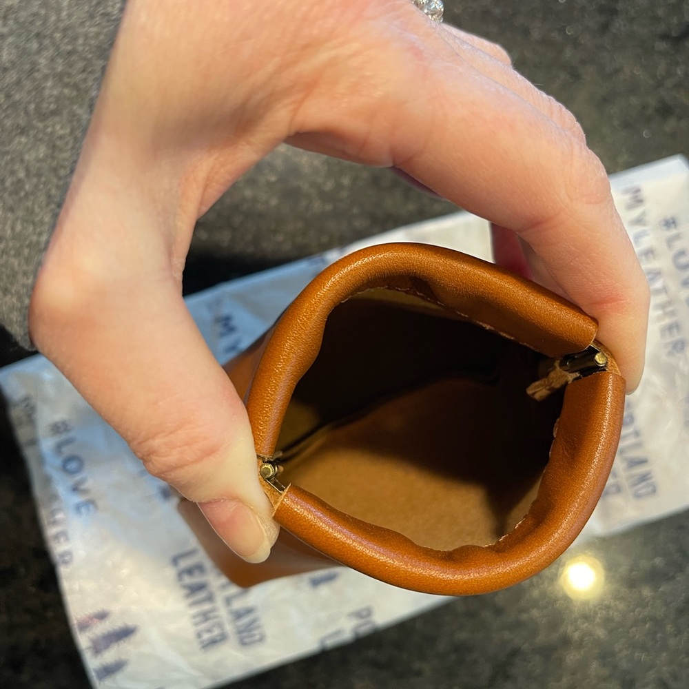 Portland Leather Honey Penny Pouch - Picture 5 of 7